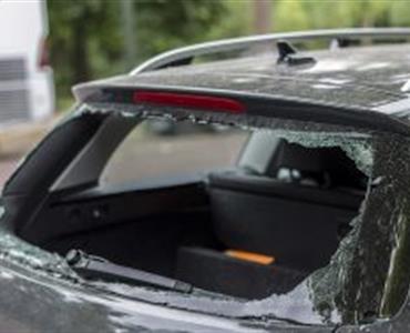 AUTO BACK GLASS REPLACEMENT